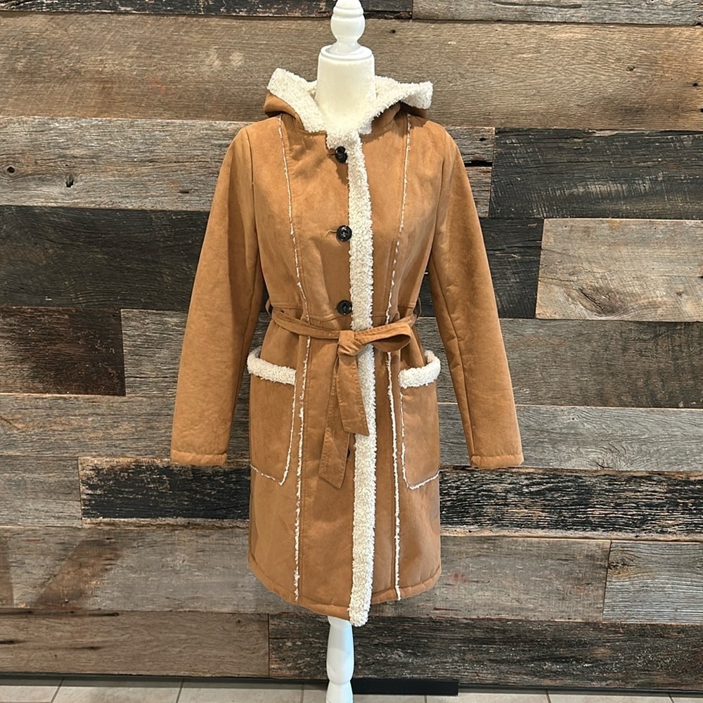 Forever 21 Women’s Faux Suede and Sherpa Hooded Long Coat  Small